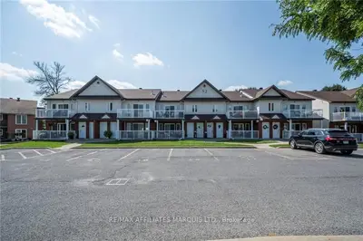 52 SANDFIELD Avenue 208, North Glengarry, ON K0C 1A0