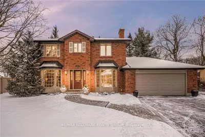 410 Plum Tree Crescent, Manor Park - Cardinal Glen And Area, On K1k 2n3