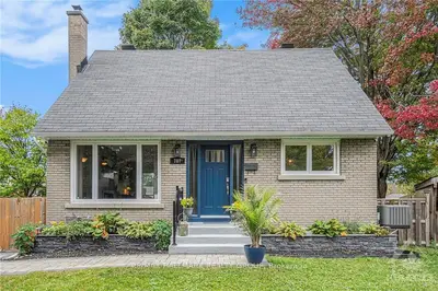707 HALSTEAD Street, Elmvale Acres and Area, ON K1G 1M5