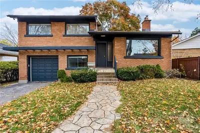1530 Chomley Crescent, Alta Vista And Area, On K1g 0v8