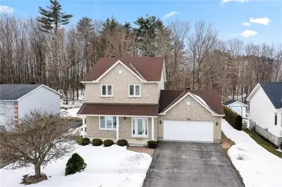 1121 DES PINS Avenue, Clarence-Rockland, ON K4K 1R1