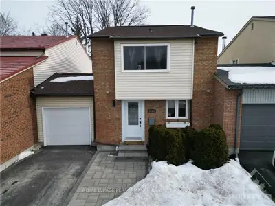 1093 Avignon Court, Orleans - Convent Glen And Area, On K1c 2m2