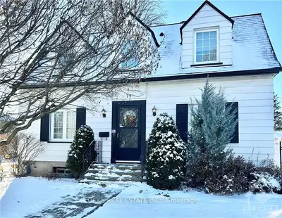 74 Reid Avenue, Dows Lake - Civic Hospital And Area, On K1y 1s7