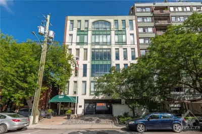 287 Maclaren Street 402, Ottawa Centre, On K2p 0l9