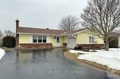 1357 Fontenay Crescent, Hunt Club - South Keys And Area, On K1v 7k5