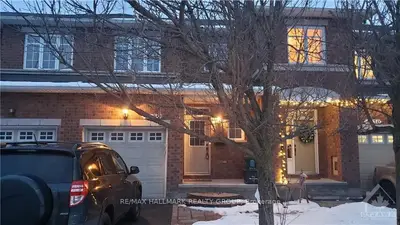 4432 Goldeneye Way, Blossom Park - Airport And Area, On K1v 2j3