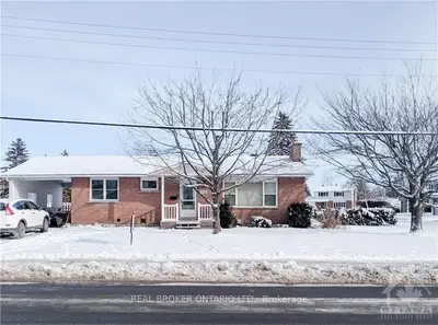 1519 Duford Drive A, Orleans - Cumberland And Area, On K1e 1g1