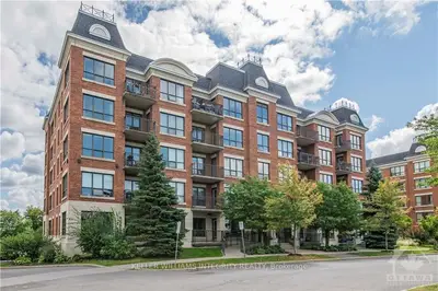 905 Beauparc 222, Cyrville - Carson Grove - Pineview, On K1j 0a3