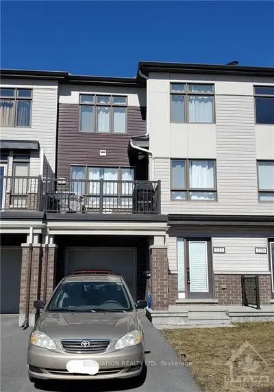 222 Clintonia Street, Kanata, On K2v 0k6