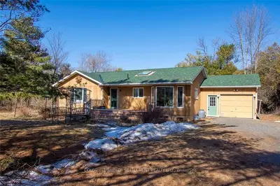 81 North Street, Lanark Highlands, On K0g 1k0