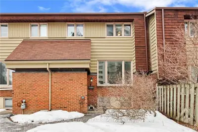 1310 GREENBANK Road, Parkway Park - Queensway Terrace S and Area, ON K2H 8X6