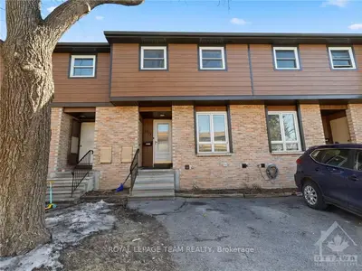 1773 TRAPPIST Lane, Orleans - Convent Glen and Area, ON K1C 1X7