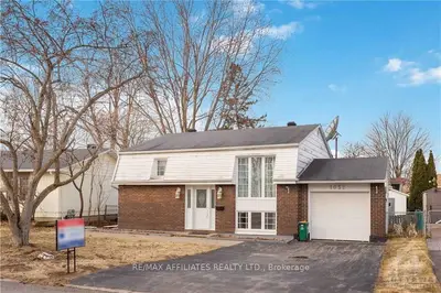 1052 Cadboro Road, Cyrville - Carson Grove - Pineview, On K1j 8e1