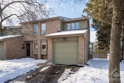 710 CORONATION Avenue 1, Alta Vista and Area, ON K1G 4G7