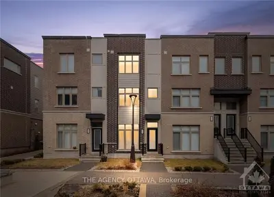 526 Ozawa, Manor Park - Cardinal Glen And Area, On K1k 4z9