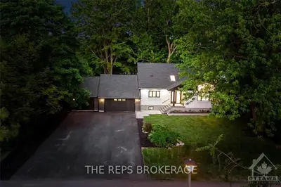 152 Kamloops Avenue, Billings Bridge - Riverside Park And Area, On K1v 7c9
