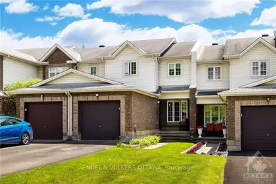 151 Carwood Circle, Overbrook - Castleheights And Area, On K2p 0j6