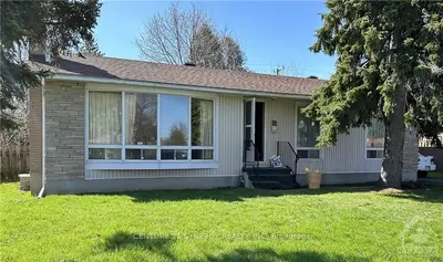 18 Majestic Drive, South Of Baseline To Knoxdale, On K2g 1c7