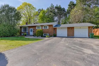 19 Gutzman Road, Petawawa, On K8h 3g6