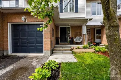 113 Whalings Circle, Stittsville - Munster - Richmond, On K2s 1s4