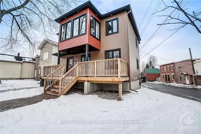 253 Deschamps Avenue, Vanier And Kingsview Park, On K1l 5z2