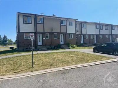 1729 Dondale Street, Cyrville - Carson Grove - Pineview, On K1b 5h7