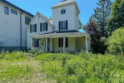 562 Edison Avenue, Carlingwood - Westboro And Area, On K2a 1v4
