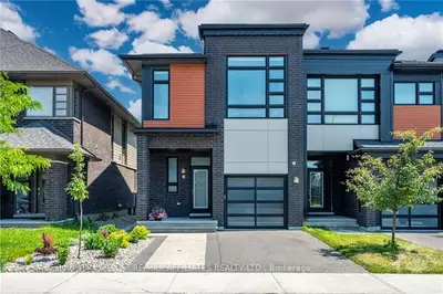 Att/Row/Townhouse in Blossom Park - Airport and Area