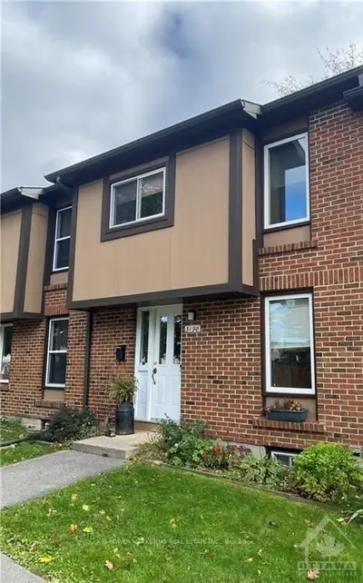 3198 Stockton Drive, Blossom Park - Airport And Area, On K1t 1s1