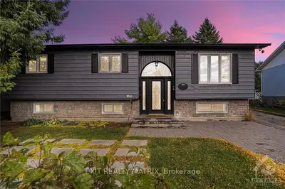 30 Fringewood Drive, Stittsville - Munster - Richmond, On K2s 1v1