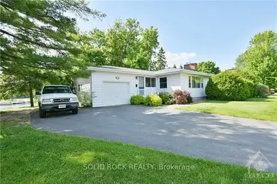 Detached in Arnprior