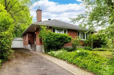Detached in Alta Vista and Area