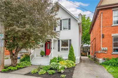 Detached in Ottawa Centre
