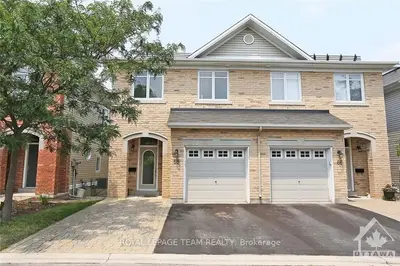 Semi-Detached in Cityview - Parkwoods Hills - Rideau Shore