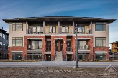 Condo Apartment in Kanata