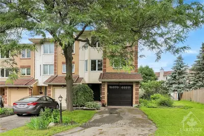 Att/Row/Townhouse in Barrhaven