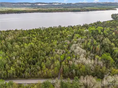 3578 Torwood Drive, Constance Bay - Dunrobin - Kilmaurs - Woodlawn, On K0a 1t0