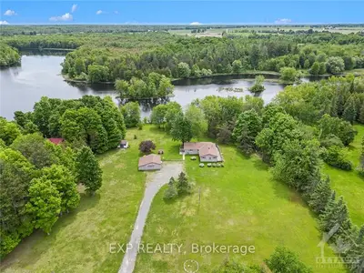 Detached in Drummond/North Elmsley