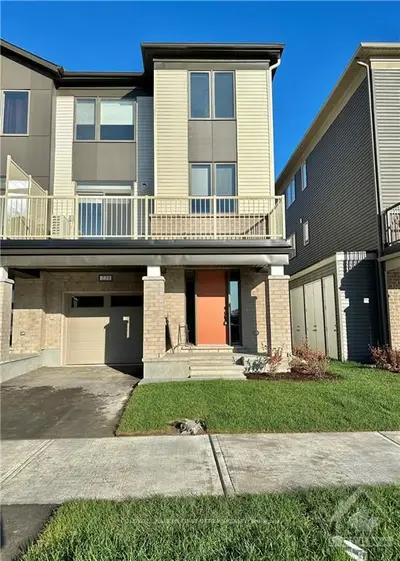 Att/Row/Townhouse in Barrhaven