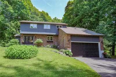 Detached in Elizabethtown-Kitley