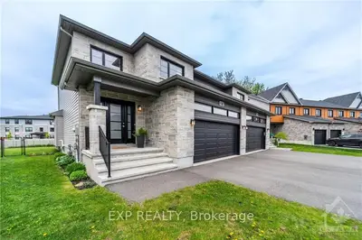 Semi-Detached in Russell