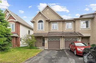Att/Row/Townhouse in Barrhaven