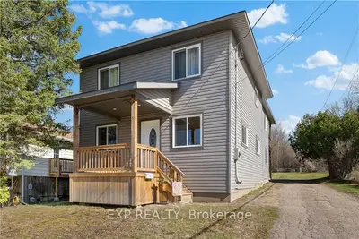 Detached in Renfrew