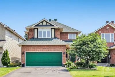 Detached in Barrhaven