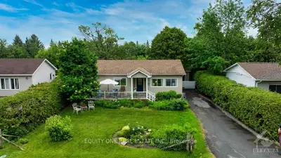 Detached in Stittsville - Munster - Richmond