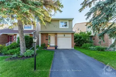 Detached in Barrhaven