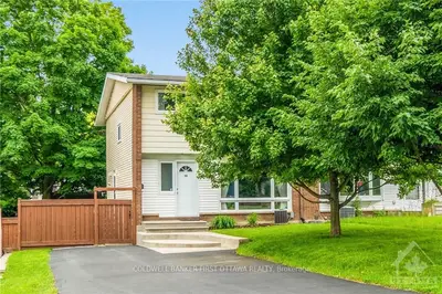 Semi-Detached in Cityview - Parkwoods Hills - Rideau Shore