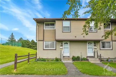 Condo Townhouse in Elmvale Acres and Area