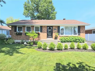 Detached in Renfrew
