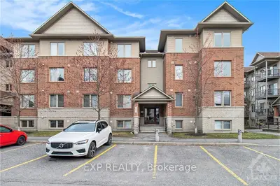 Condo Apartment in Barrhaven